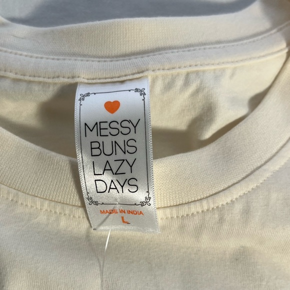 Messy Buns Lazy Days T-Shirt Jingle Shells with Glittery Beach Design Juniors L - Picture 6 of 7